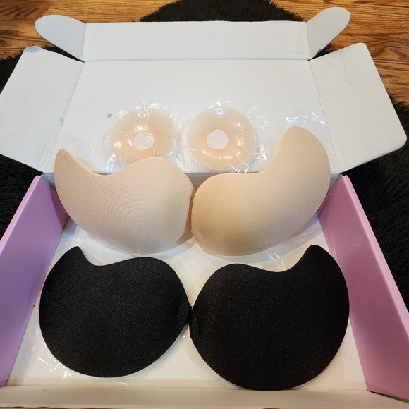 Set of 2 - Sticky Bras For Backless Dress Size A Cup (Beige&Black) - Picture 6 of 12